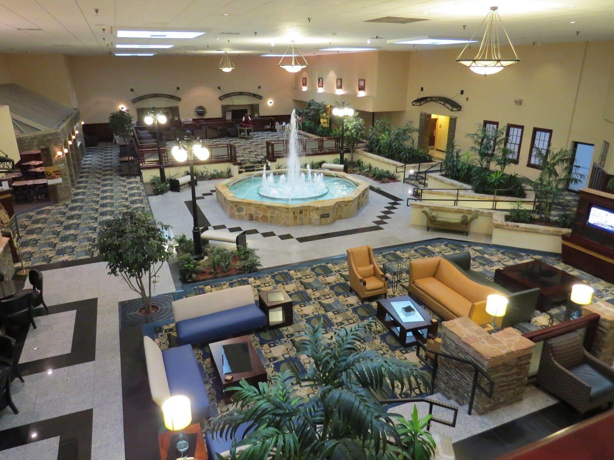 Radisson Hotel Fort Worth North-Fossil Creek Exterior photo